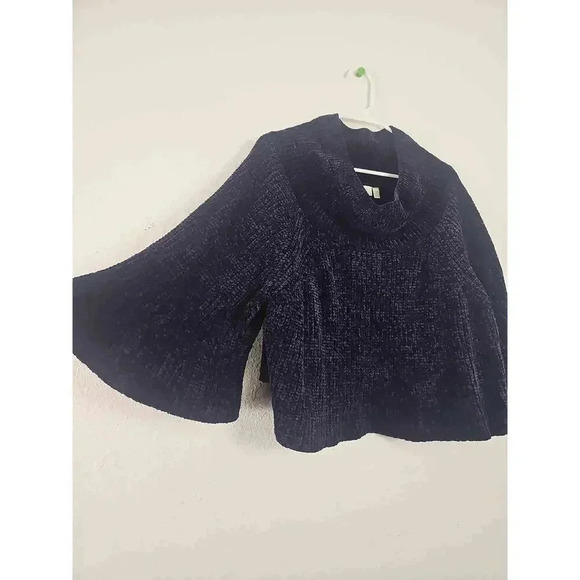 RD Style Women's Blue Flare Sleeve Textured Pullover Sweater XS - Picture 2 of 7